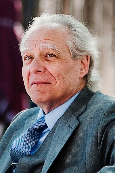 Guillermo Carnero