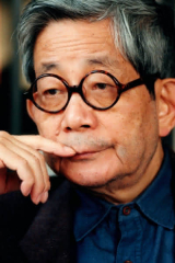 Kenzaburo Oé